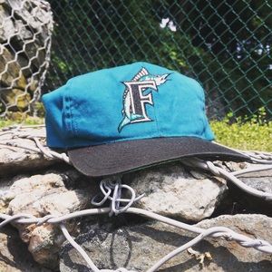 Vintage Florida Marlins Snapback Logo 7